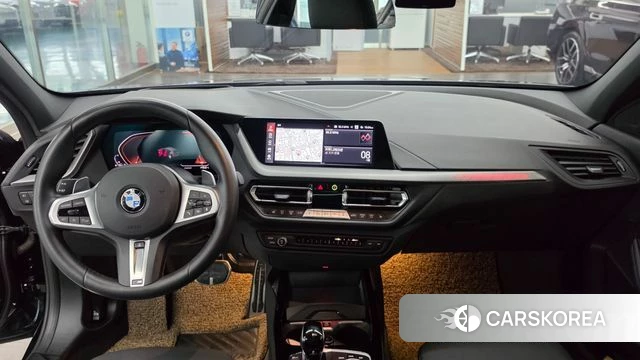 BMW 1 Series (F40) id 3909692 из Кореи 17