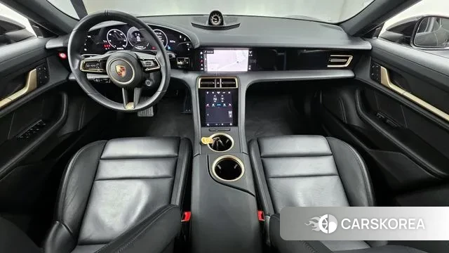 Porsche Taycan id 3674693 из Кореи 17