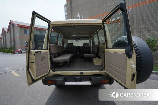 Toyota Land Cruiser 70 Series id 4314818 из Китая 22