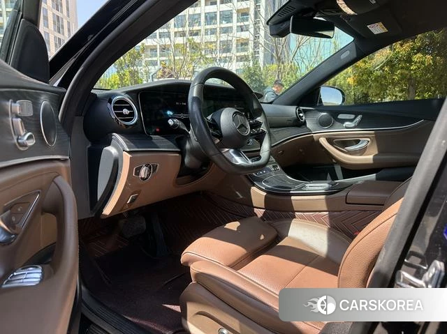 Mercedes-Benz E-class id 3856285 из Китая 23