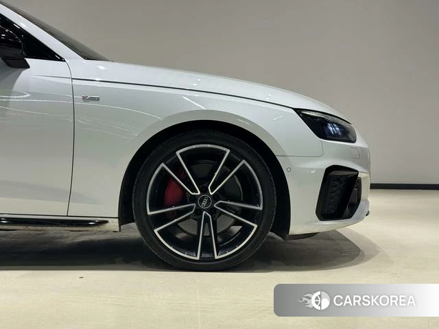 Audi A4L id 4367543 из Китая 15