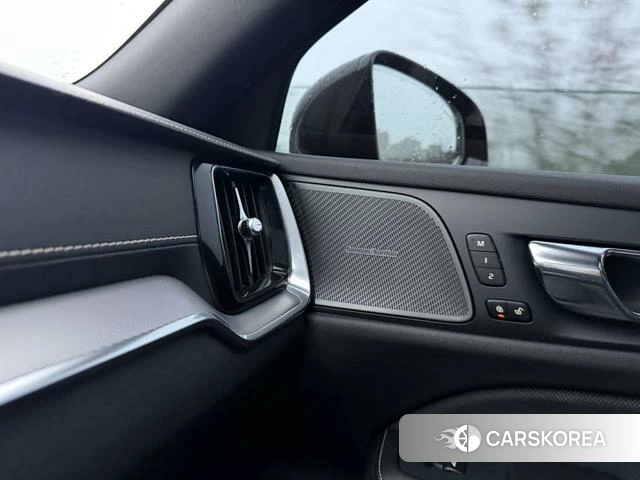 Volvo S60 id 4209735 из Китая 16