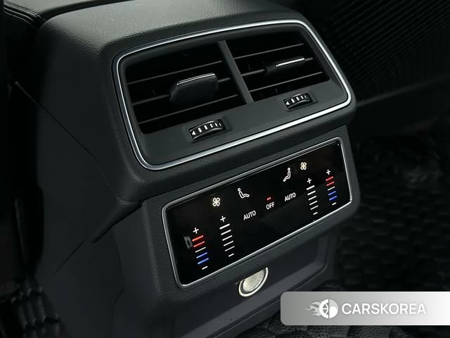 Audi A6L id 4265997 из Китая 10