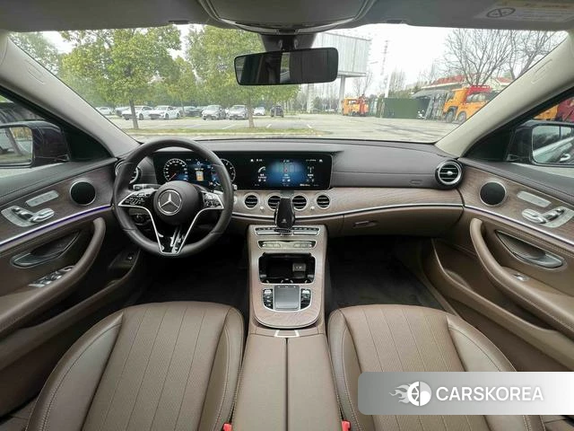 Mercedes-Benz E-class id 4265404 из Китая 24