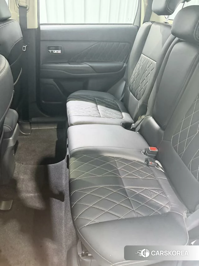 Mitsubishi  Outlander id 4199067 из Китая 14