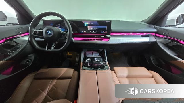 BMW 5 Series (G60) id 4681565 из Кореи 30