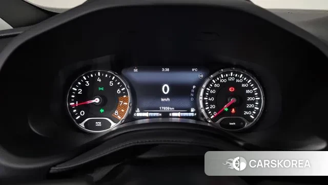 Jeep Renegade id 3378072 из Кореи 17