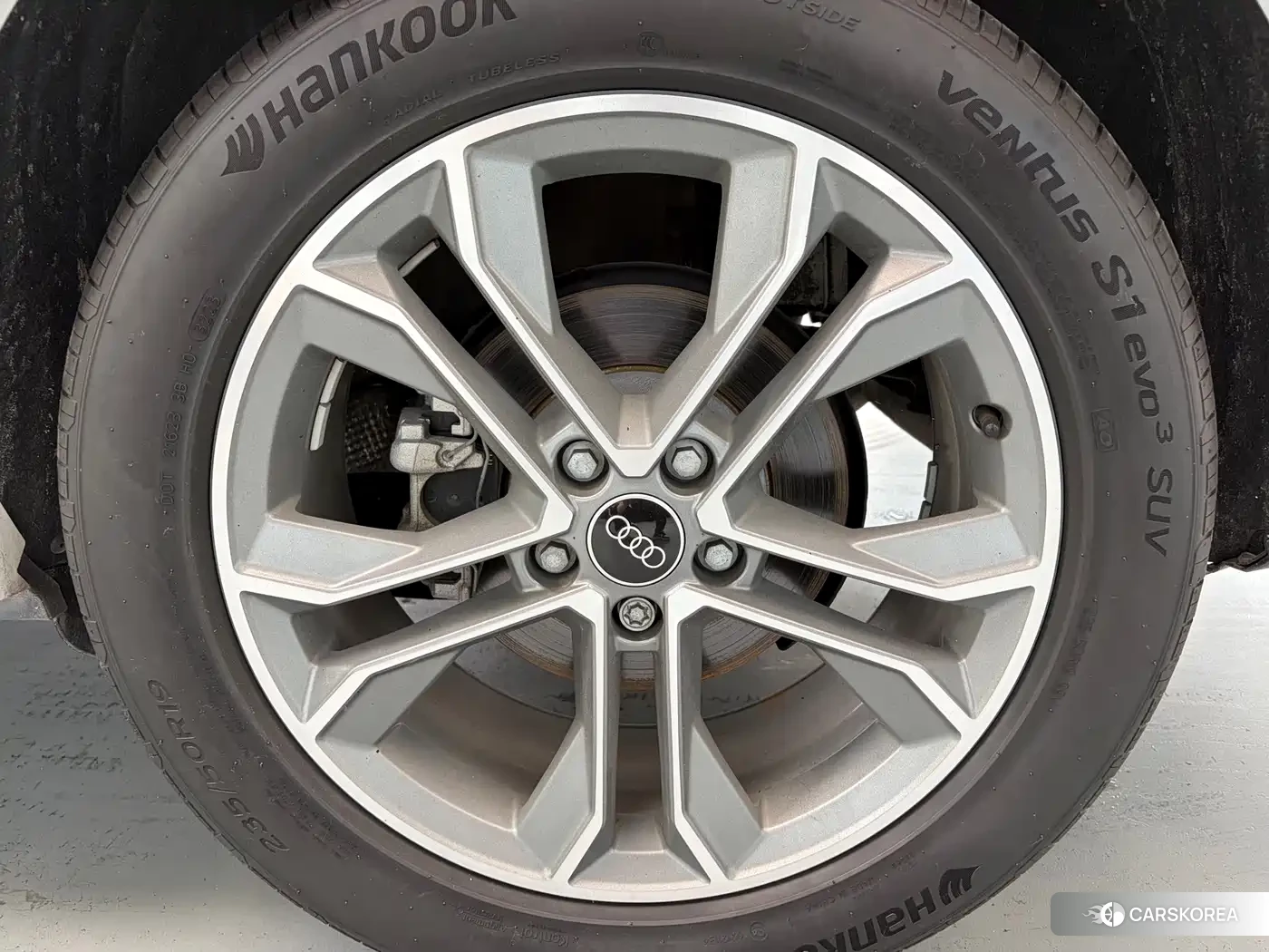 Audi Q3 id 4629555 из Китая 18