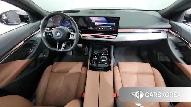 BMW 5 Series (G60) id 3441978 из Кореи 17