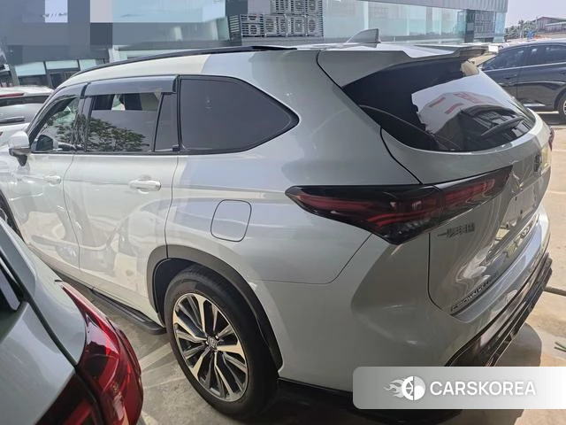 Toyota Crown Lufang id 4261097 из Китая 8