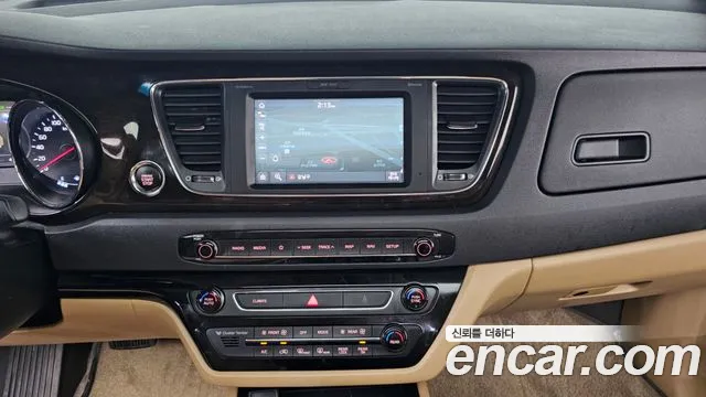 Kia The New Carnival id 2756337 из Кореи 17