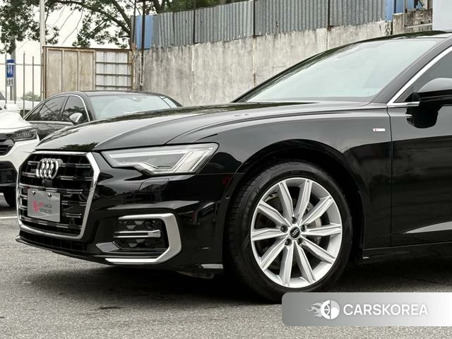Audi A6L id 4348546 из Китая 22