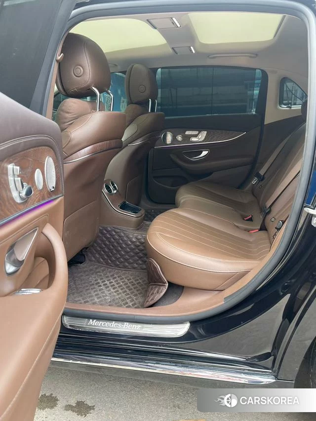 Mercedes-Benz E-class id 4298455 из Китая 7