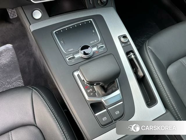 Audi Q5L id 4273071 из Китая 14