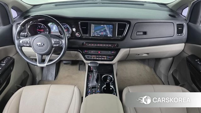 Kia The New Carnival id 4689501 из Кореи 17
