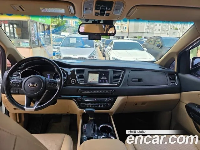 Kia The New Carnival id 2908209 из Кореи 17