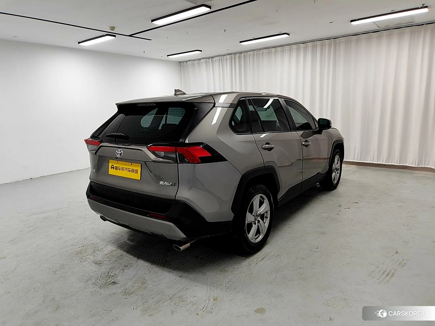 Toyota RAV4 id 4467482 из Китая 17