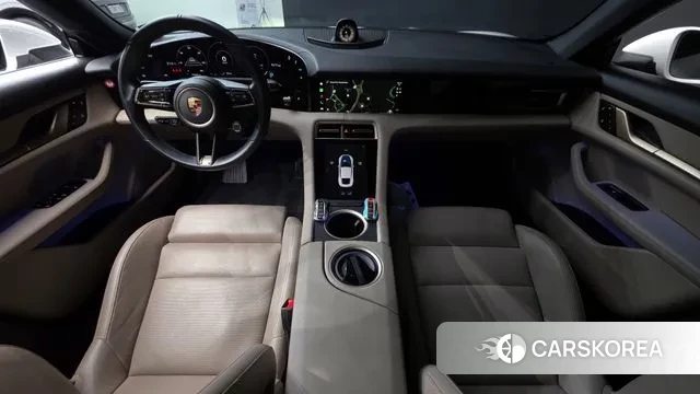 Porsche Taycan id 3223655 из Кореи 17