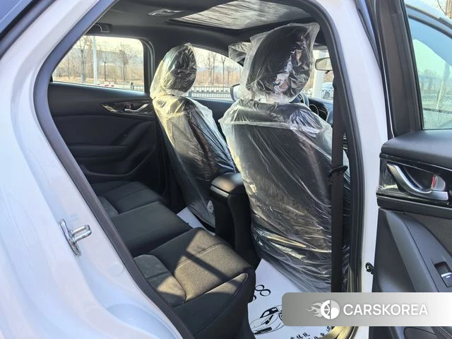 Mazda CX-4 id 4359453 из Китая 17