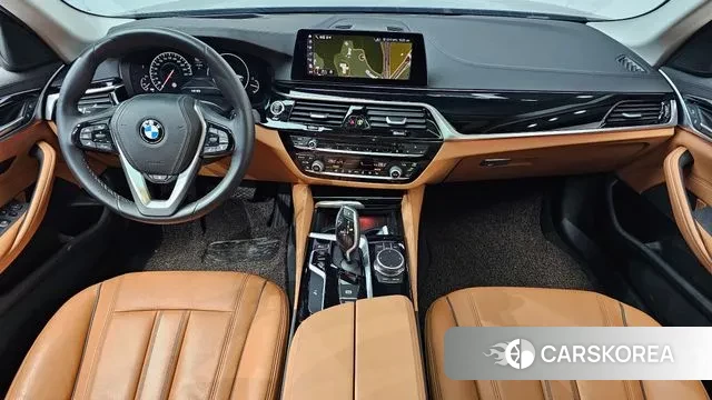 BMW 5 Series (G30) id 3601981 из Кореи 17