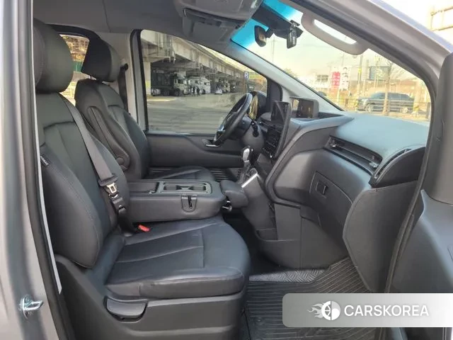 Hyundai Staria id 3684749 из Кореи 17