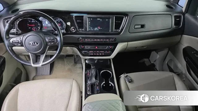 Kia The New Carnival id 3714045 из Кореи 17