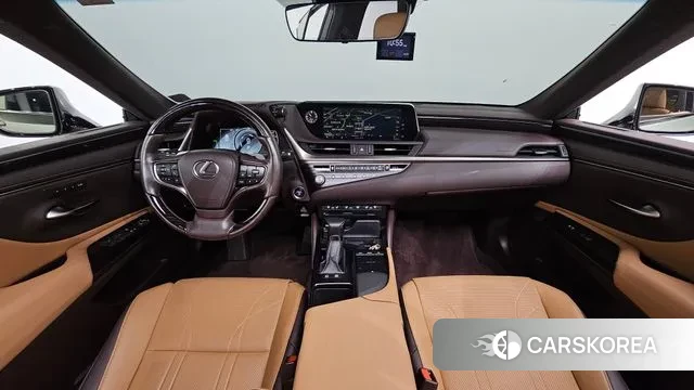 Lexus ES300h 7th generation id 3012353 из Кореи 17