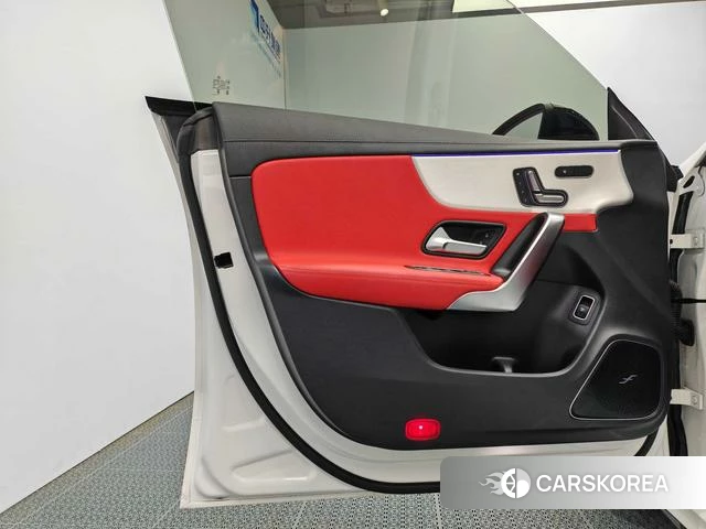 Mercedes-Benz CLA AMG id 4209817 из Китая 18