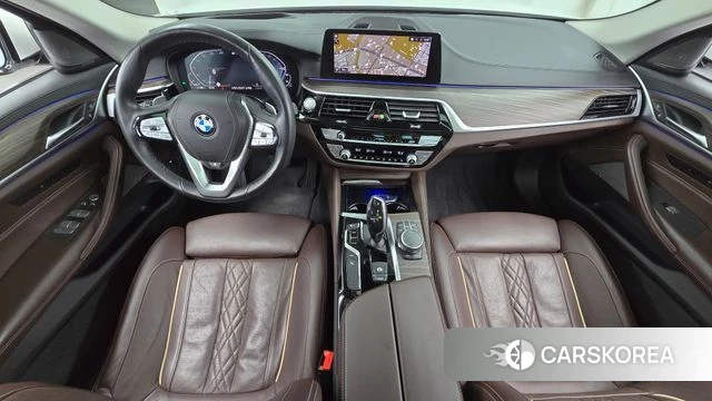 BMW 5 Series (G30) id 4507665 из Кореи 17