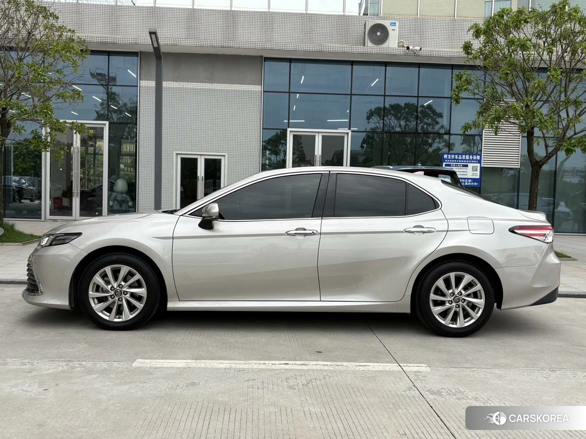 Toyota Camry id 4504925 из Китая 7