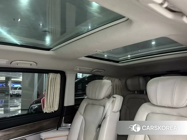 Mercedes-Benz V-class id 4387218 из Китая 18