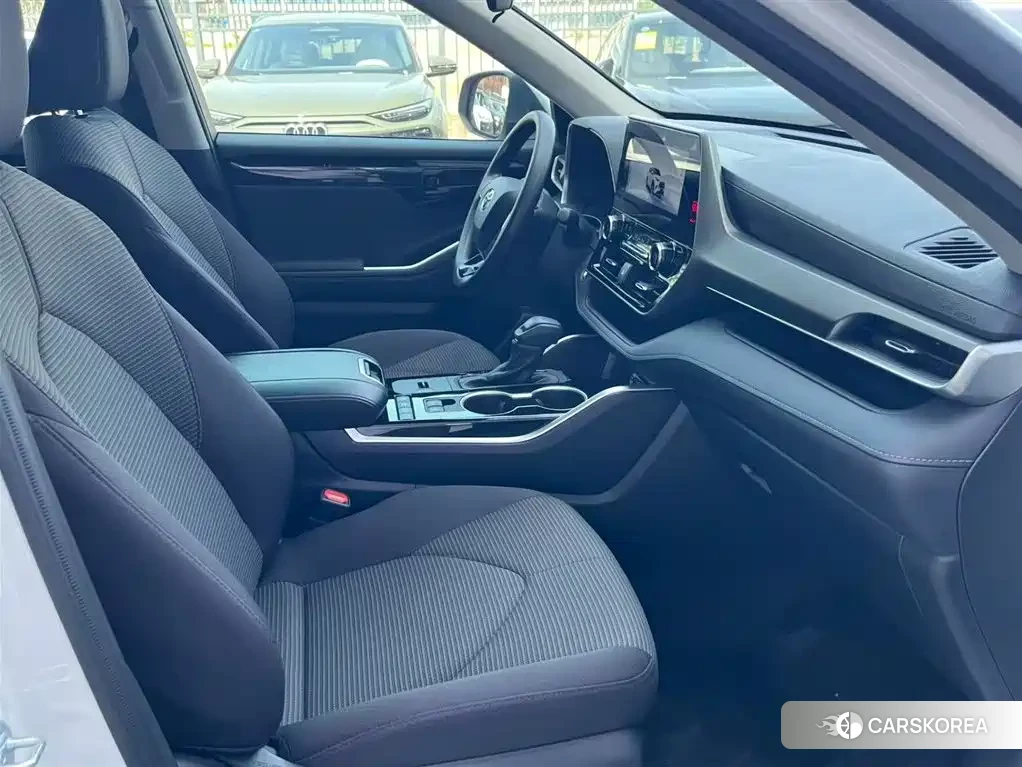 Toyota Highlander id 4538808 из Китая 18