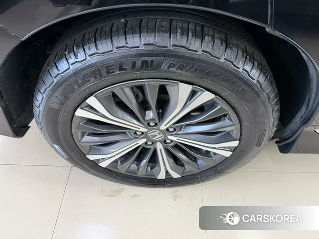 Honda UR-V id 4342070 из Китая 9
