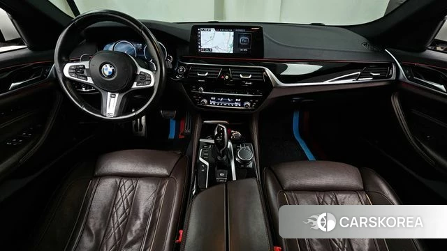 BMW 5 Series (G30) id 3899859 из Кореи 17