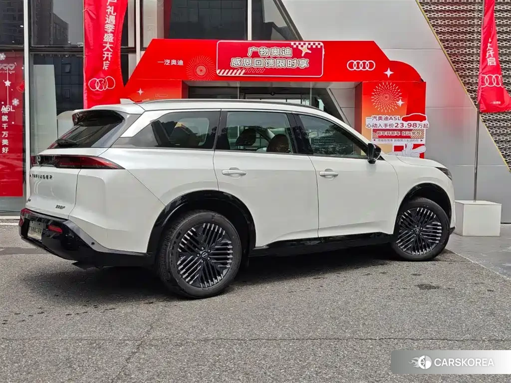 Nissan Pathfinder id 4548415 из Китая 15