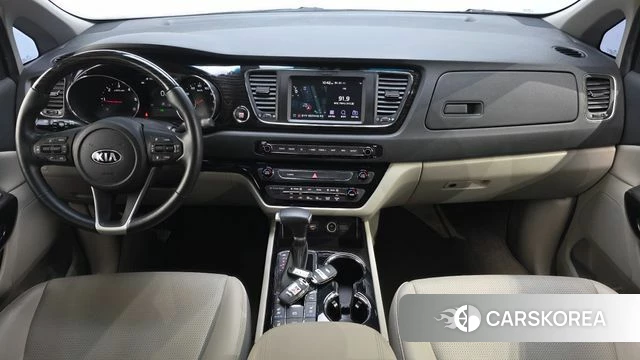 Kia The New Carnival id 4759638 из Кореи 17