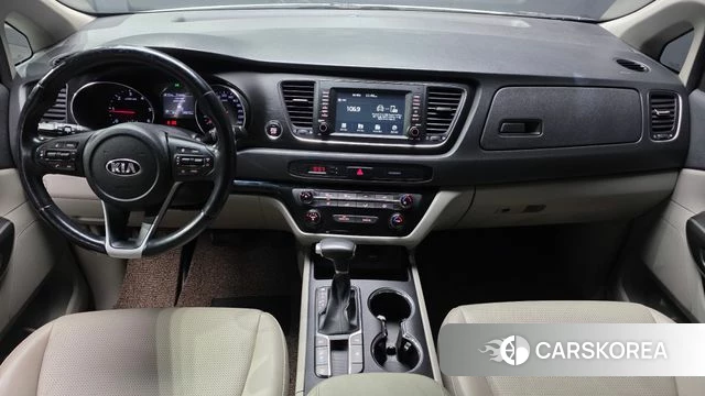 Kia The New Carnival id 3861650 из Кореи 17