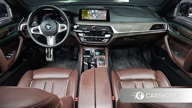 BMW 5 Series (G30) id 3433868 из Кореи 17