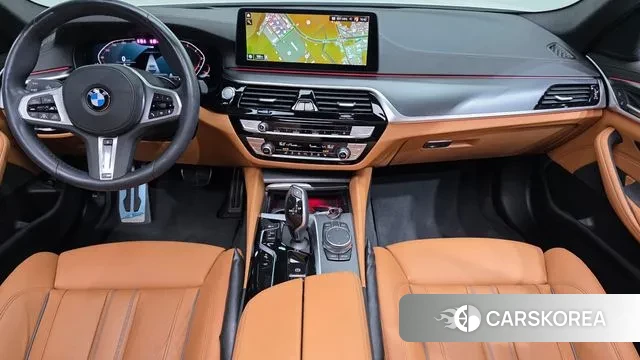 BMW 5 Series (G30) id 3002552 из Кореи 17