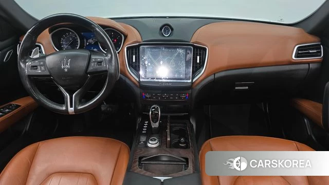 Maserati Ghibli id 4708951 из Кореи 17