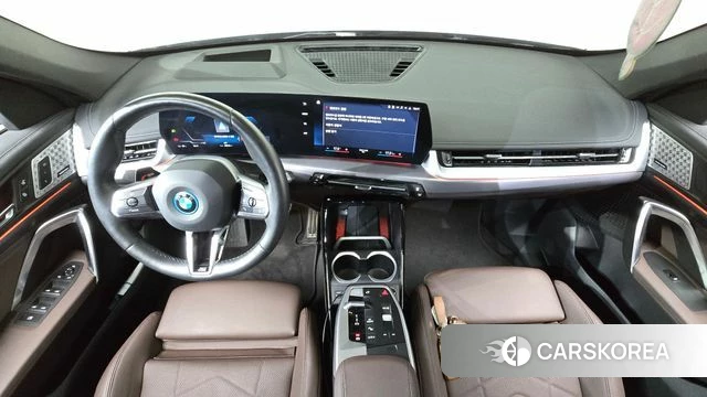 BMW iX1 (U11) id 4517053 из Кореи 17