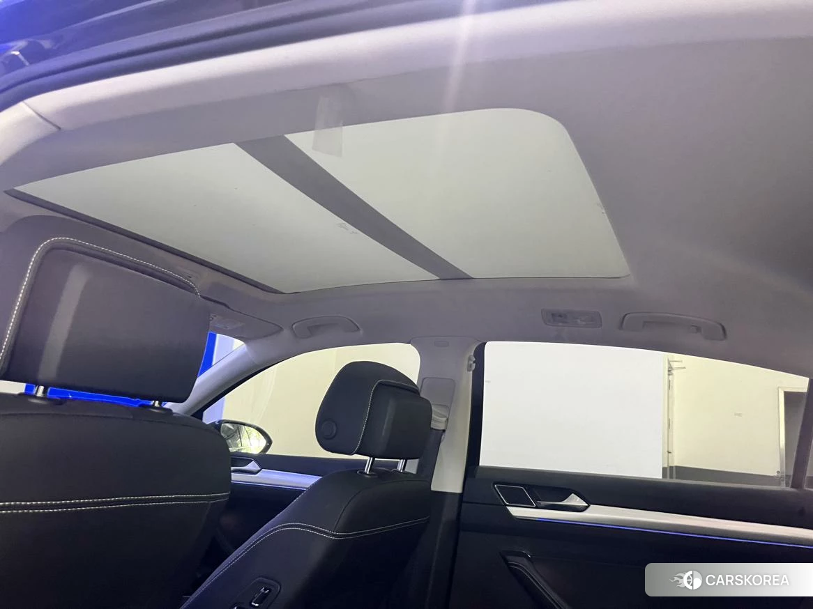 Volkswagen Magotan PHEV id 4452772 из Китая 14