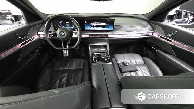 BMW 7 Series (G70) id 4185896 из Кореи 36