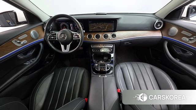 Mercedes-Benz E-Class W213 id 4285674 из Кореи 36