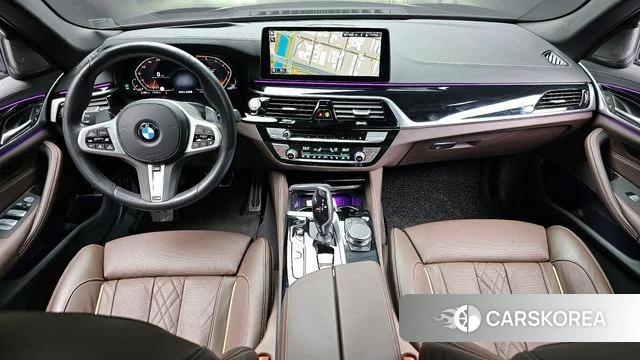 BMW 5 Series (G30) id 3841771 из Кореи 17