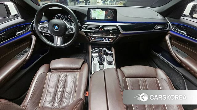 BMW 5 Series (G30) id 3894160 из Кореи 17