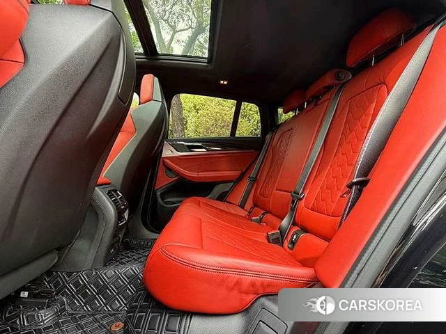 BMW X4 M id 4182585 из Китая 13