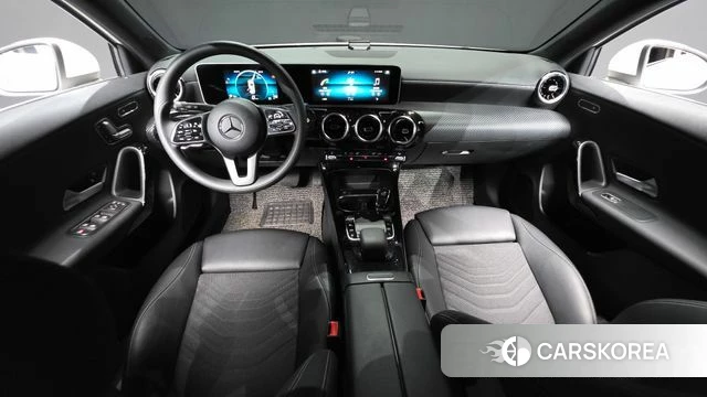 Mercedes-Benz A-Class W177 id 4416838 из Кореи 29