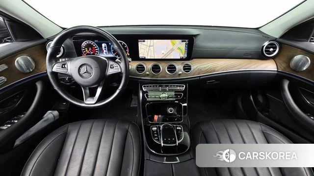 Mercedes-Benz E-Class W213 id 4615570 из Кореи 28