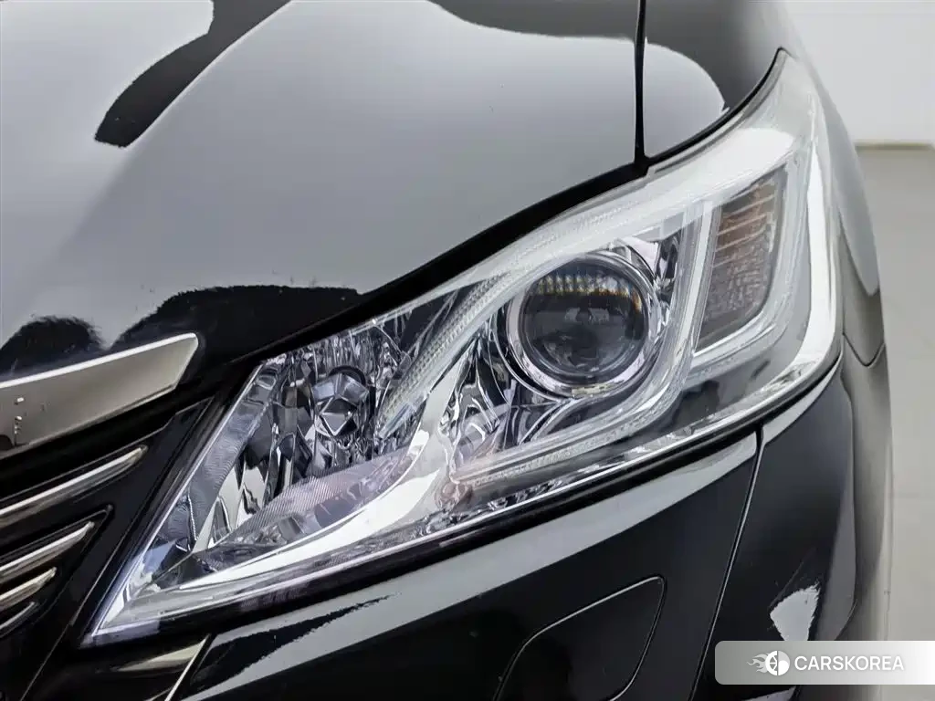 Toyota Crown id 4576808 из Китая 21